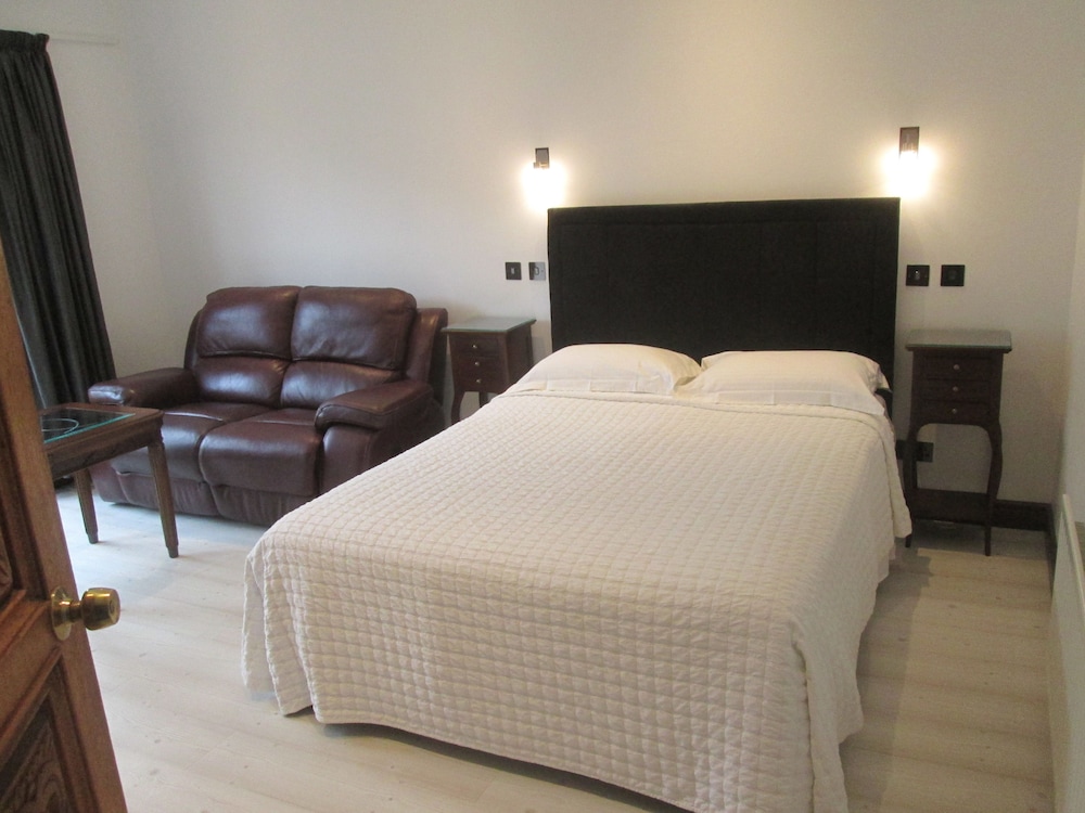 Comfort Double Room, 1 Queen Bed, Ensuite, Courtyard Area