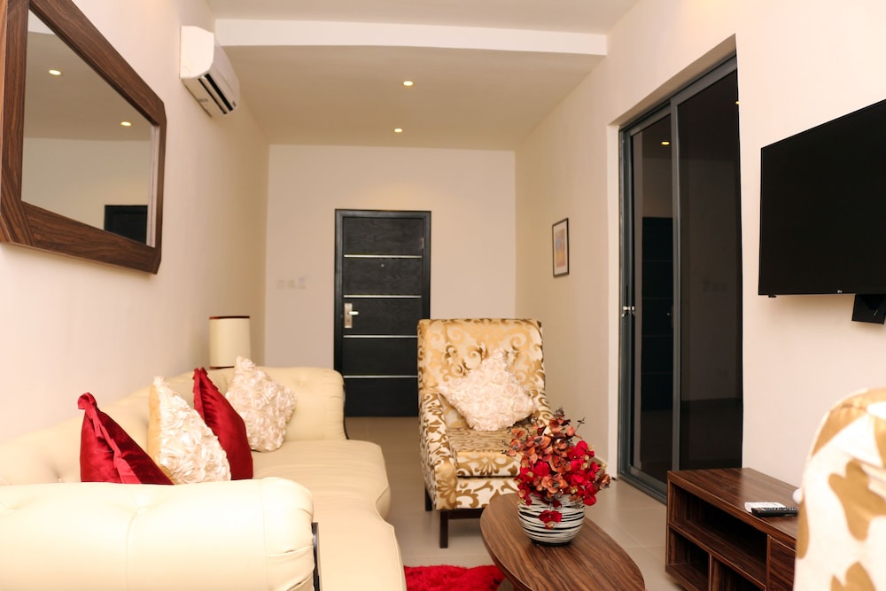 Deluxe Room, Accessible, City View photo 2