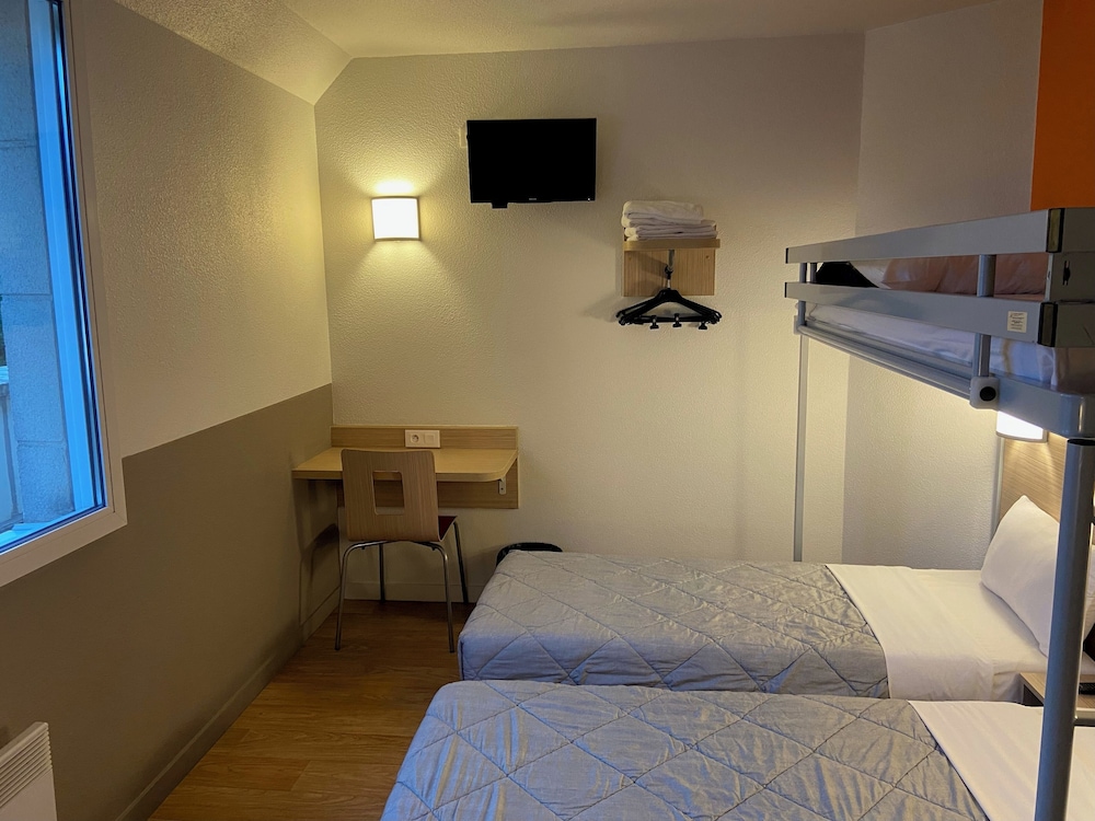 Standard Room, Multiple Beds