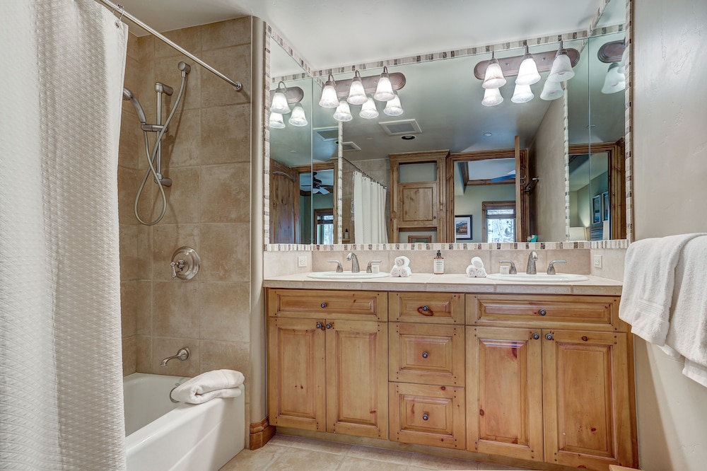 Townhome, 4 Bedrooms photo 3