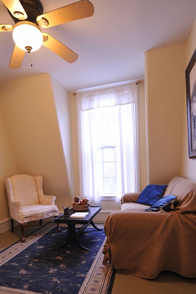 The Captain's Quarters photo 3
