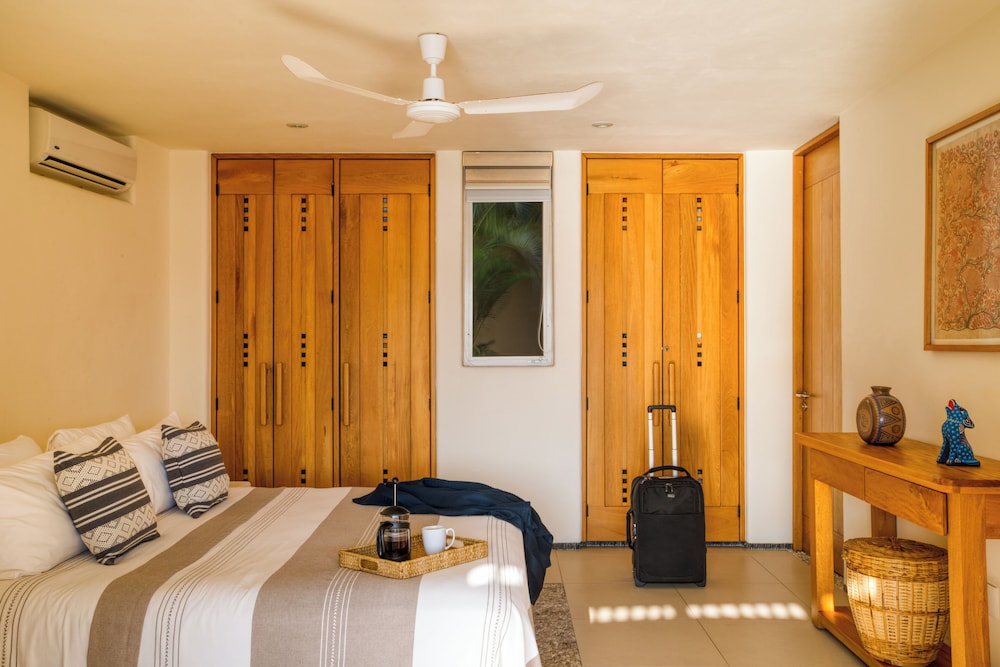 Deluxe Villa, Beach View