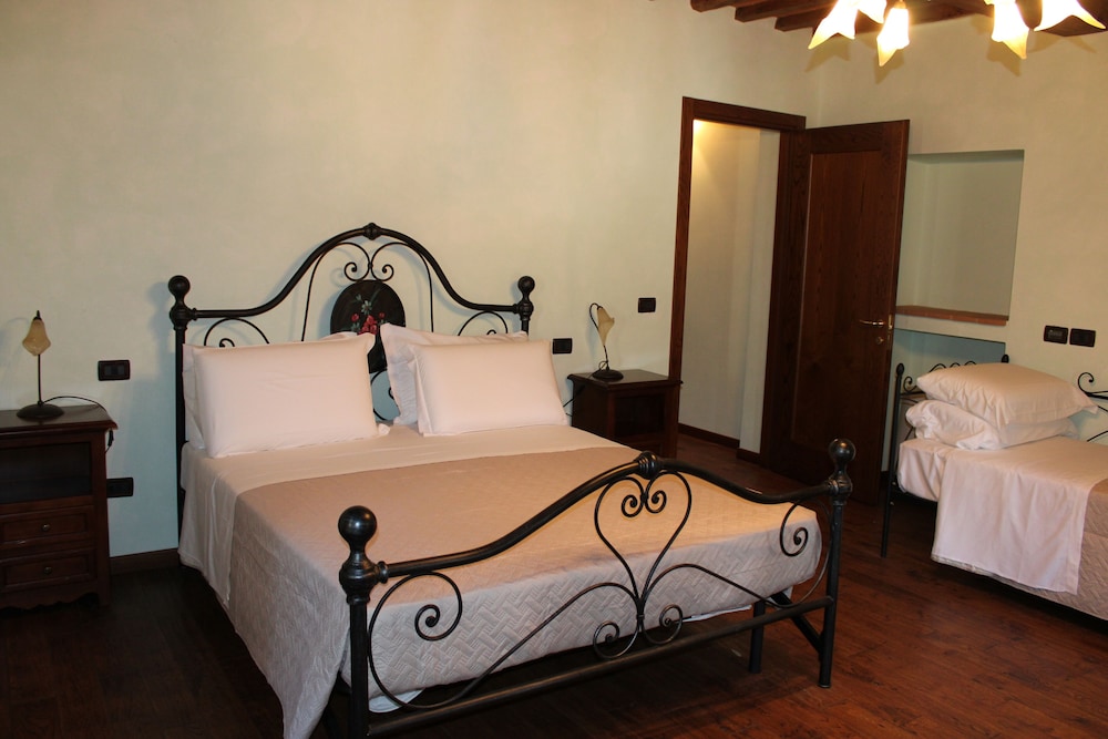 Standard Triple Room photo 1