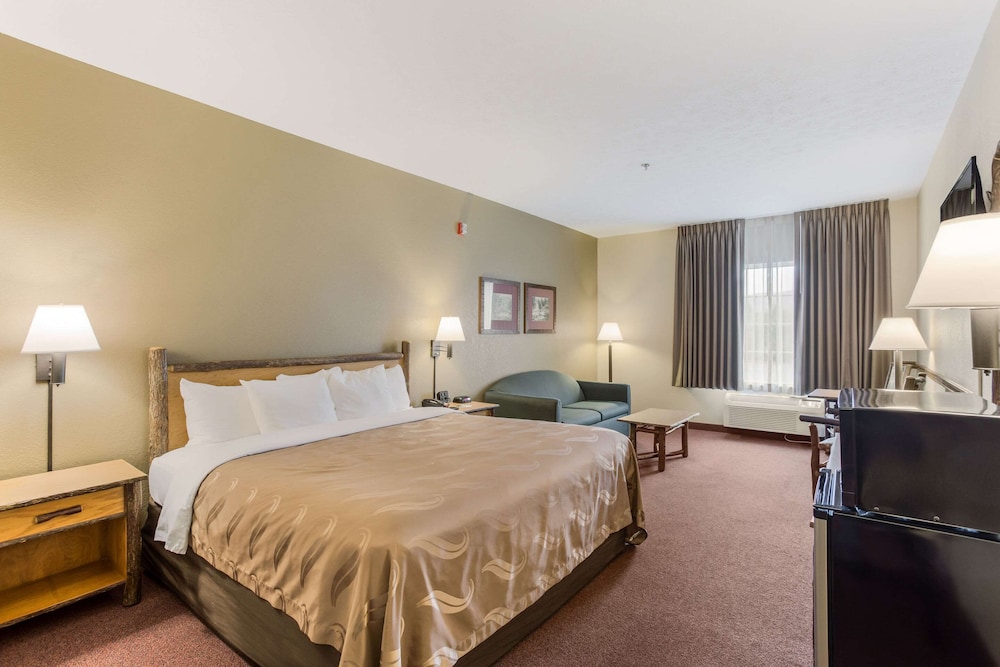 Standard Room, 1 King Bed, Non Smoking