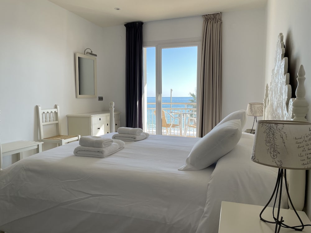 Superior Double or Twin Room, Terrace, Sea View