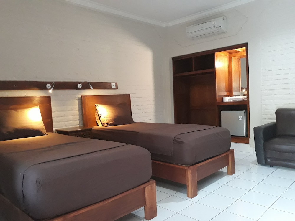Superior Double or Twin Room, Refrigerator - Photo 7