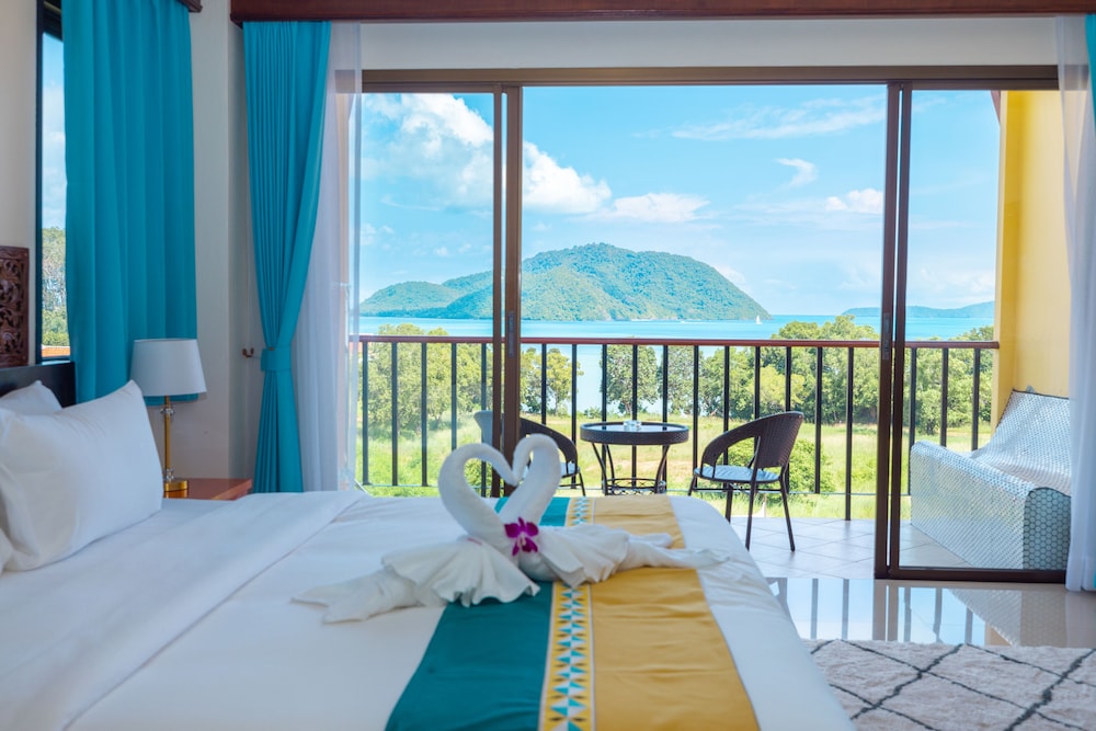 Deluxe Double Room, 1 Queen Bed, Sea View