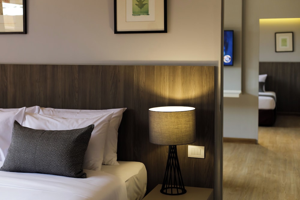 Deluxe Suite, 2 Bedrooms photo 2