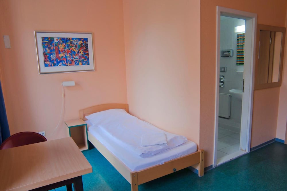 Basic Single Room