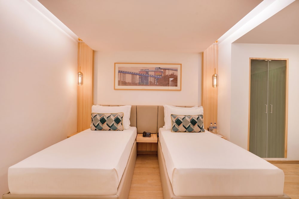 Deluxe Twin Room photo 2