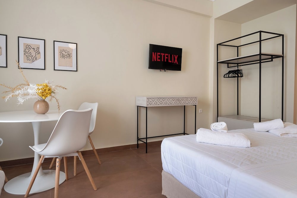1 Bedroom Apartment (1A) City View