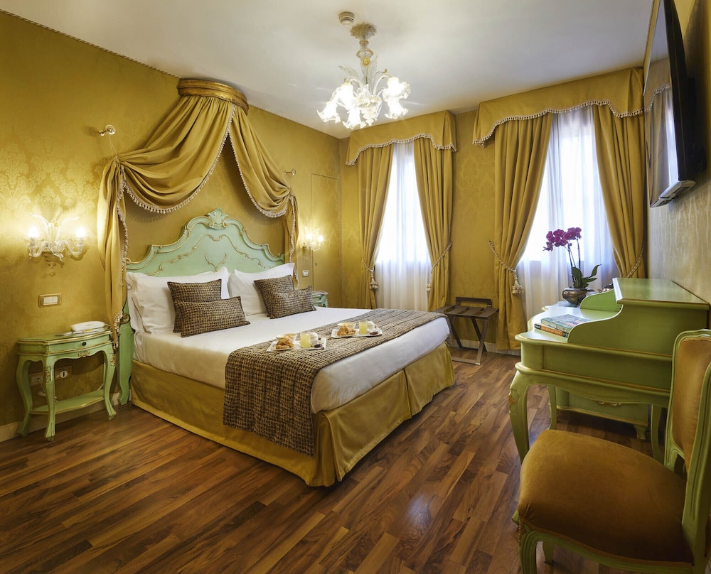 Superior Double Room photo 1