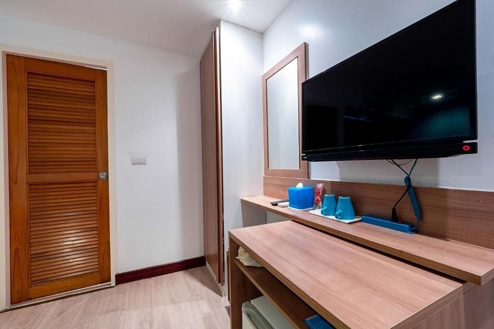 Deluxe Double Room - Photo 8