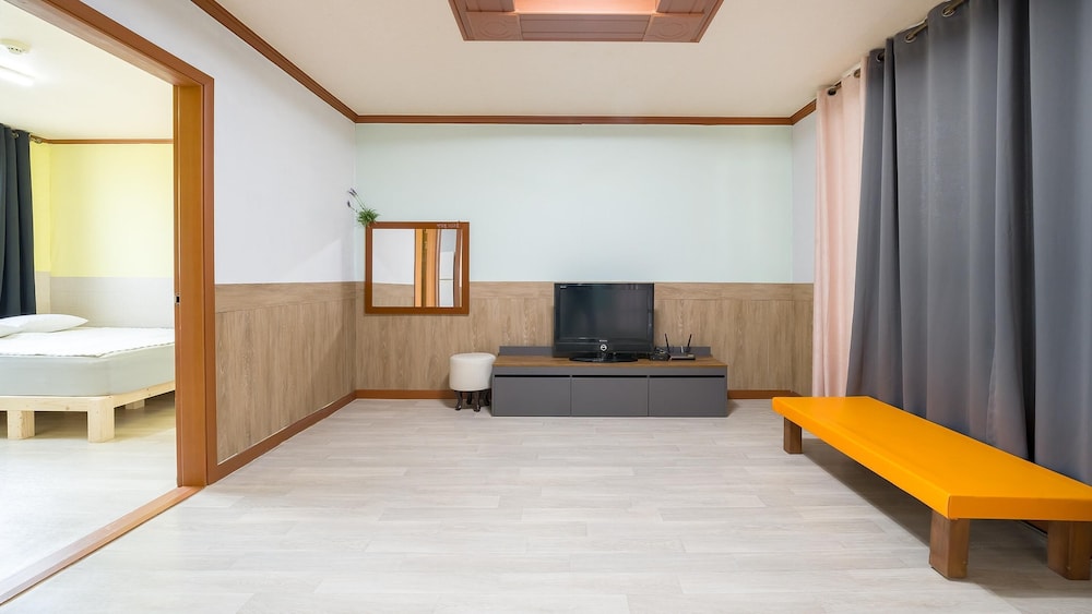 Basic Room, 1 Bedroom (Banditbul 102ho)