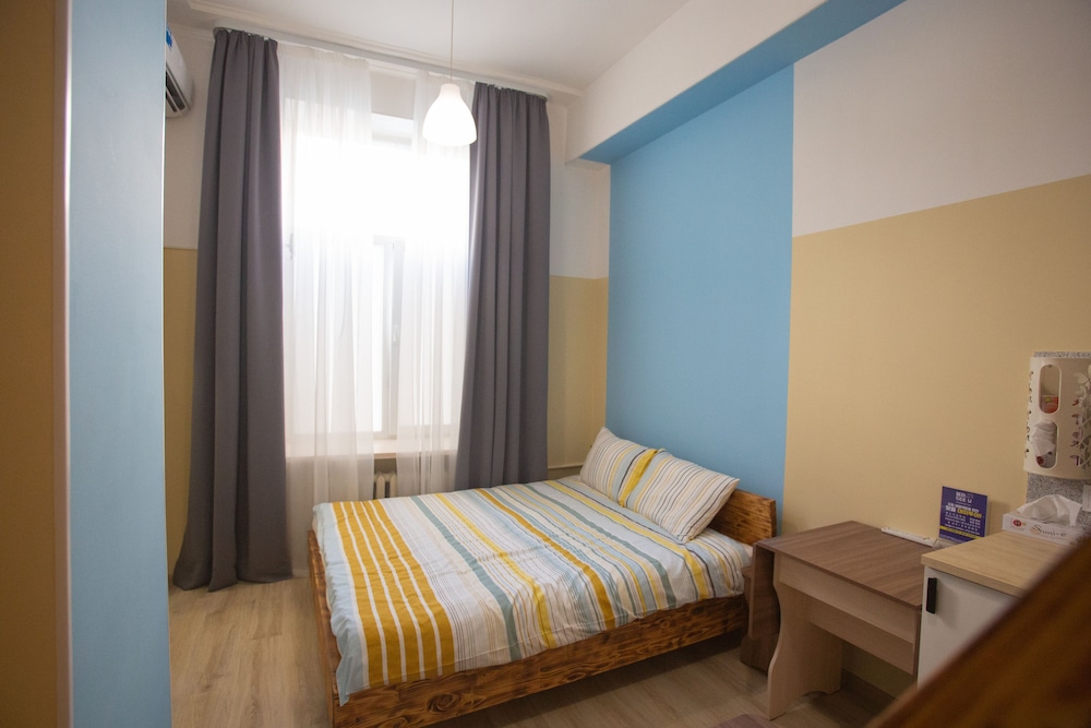 Apartment (Pushkinskaya)