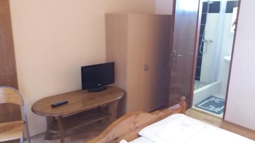 Economy Room, 1 Double Bed photo 3
