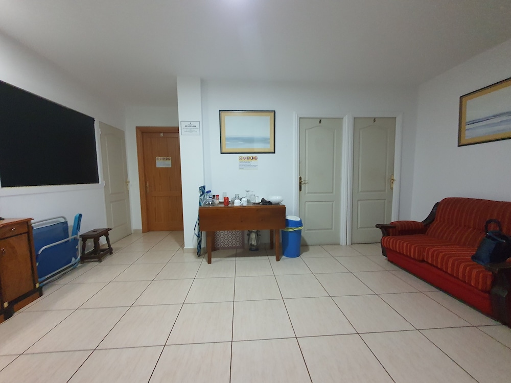 Dorama Private Room 2 wifi free shared toilet ( UNA CAMA MATRIMONIO INDIVIDUAL)CON VISTA photo 3
