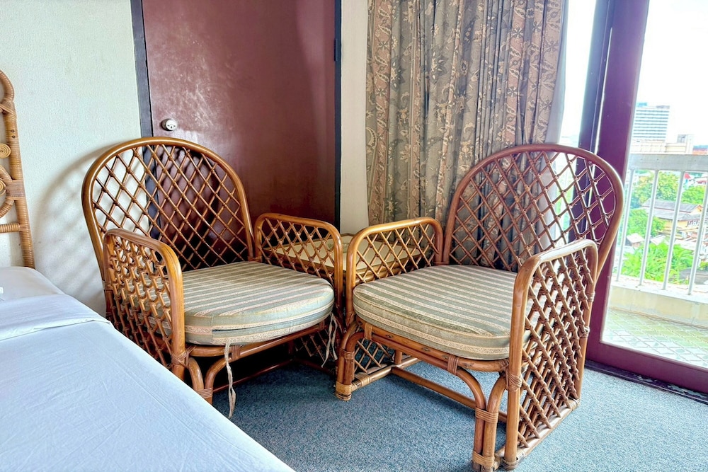 Standard Twin Room - Photo 5