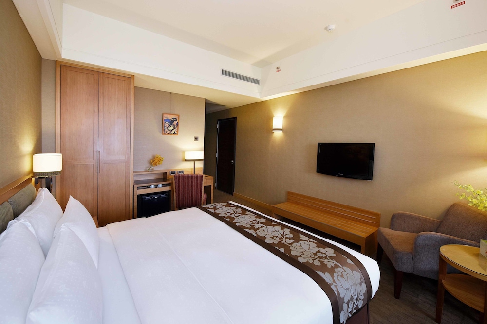 Superior Double Room (City View) - Photo 1