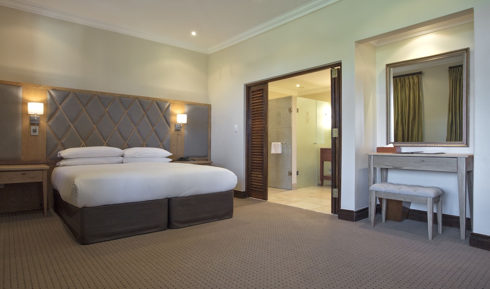 Executive Room, 1 Bedroom, Garden View thumbnail 6