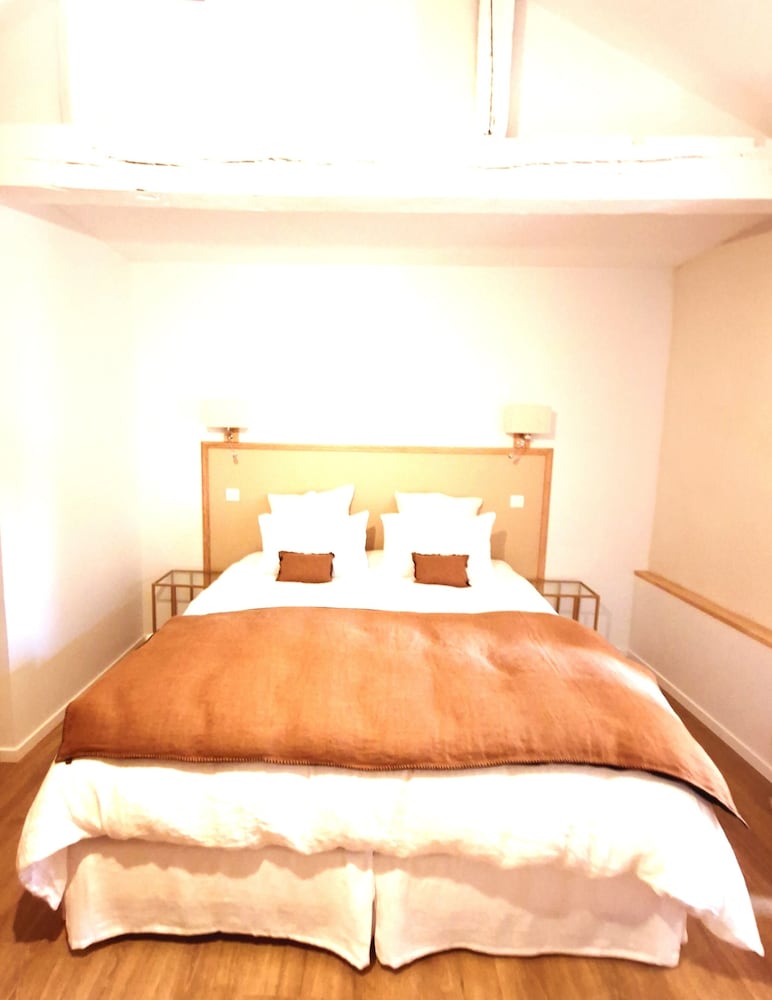 Superior Room - Photo 7