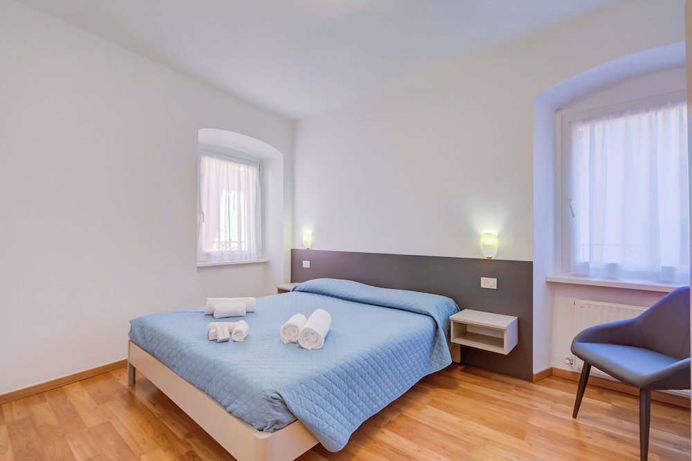 Family Apartment, Multiple Bedrooms (Casa Alpino 6)