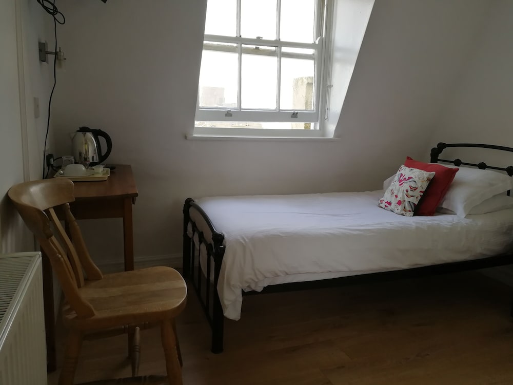 Economy Double Room with Seaview