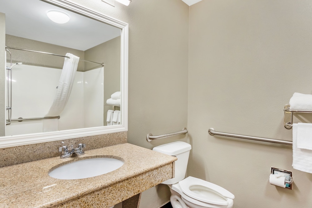 Suite, Multiple Beds, Accessible, Non Smoking - Photo 4