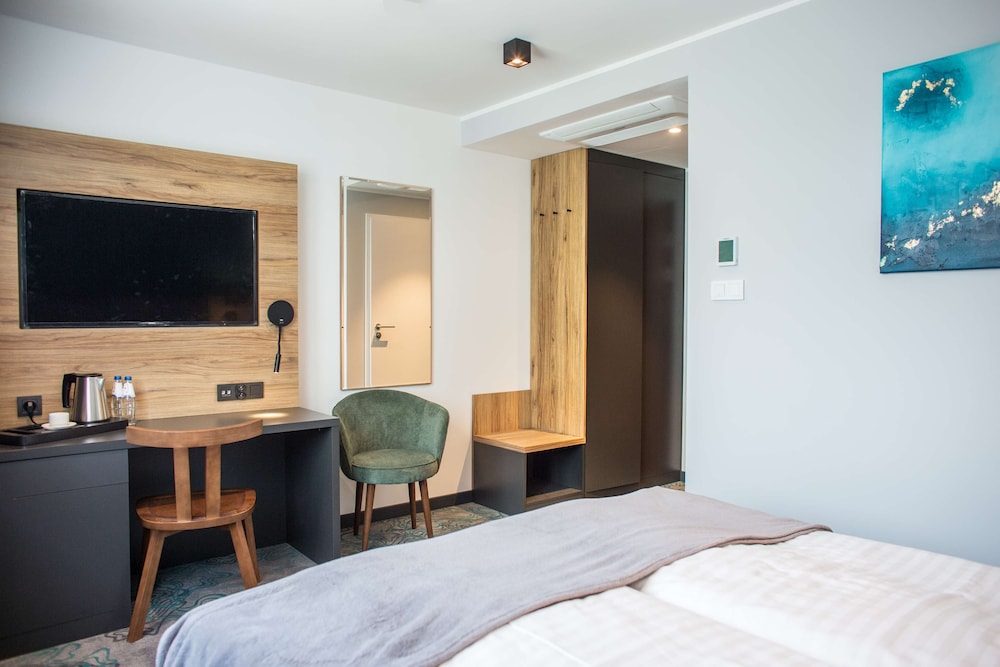 Standard Room, 1 Double Bed - Photo 3