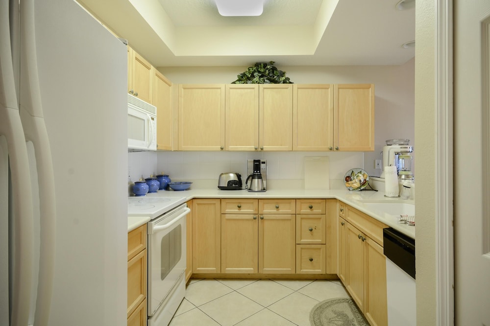 Apartment photo 3