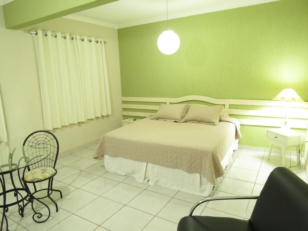 Deluxe Room, 1 Bedroom - Photo 1