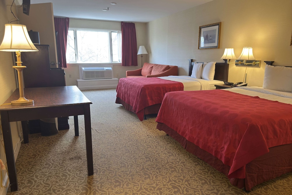 Suite, Multiple Beds, Non Smoking - Photo 6