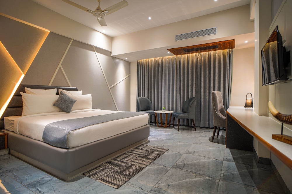 Coral Deluxe Room - Photo 3