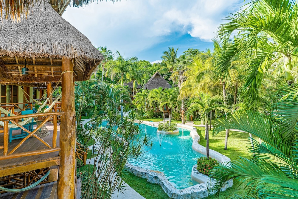 Garden View Palapa