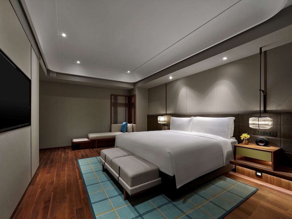 Executive Rooftop Suite