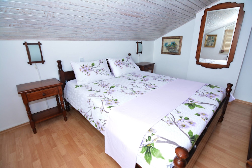 Superior Apartment, 1 Bedroom, Partial Sea View photo 1