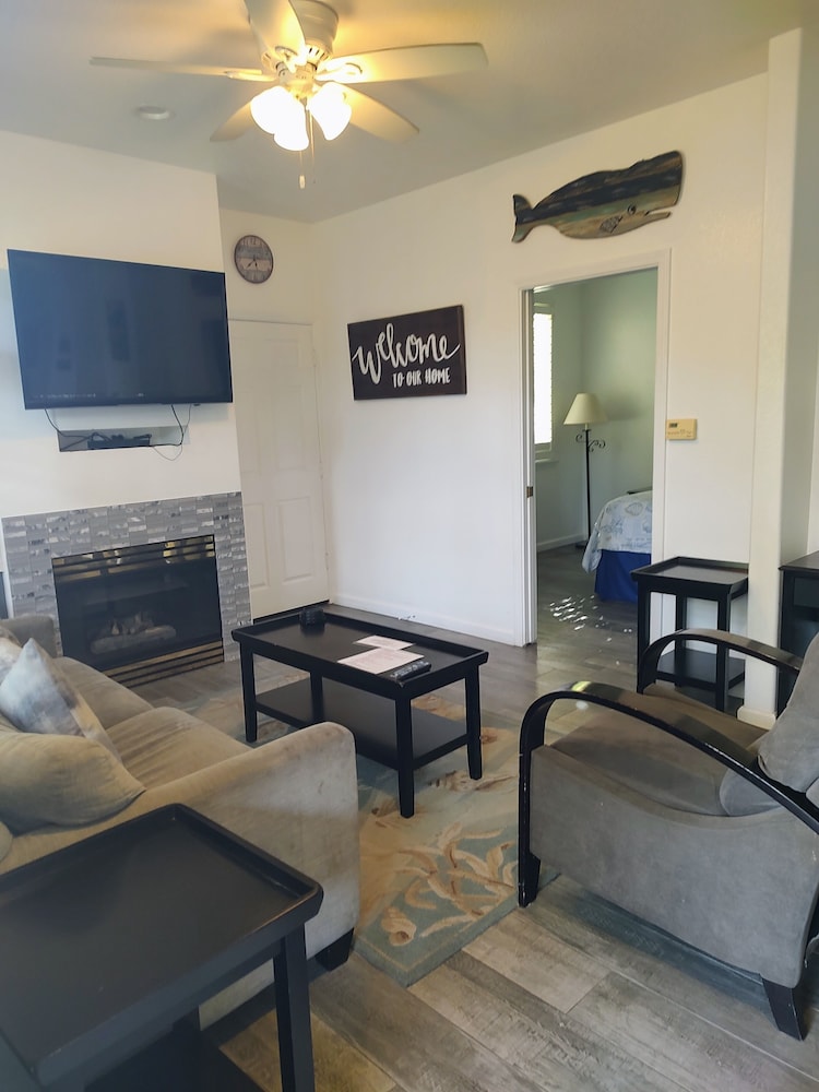 Condo4 304
