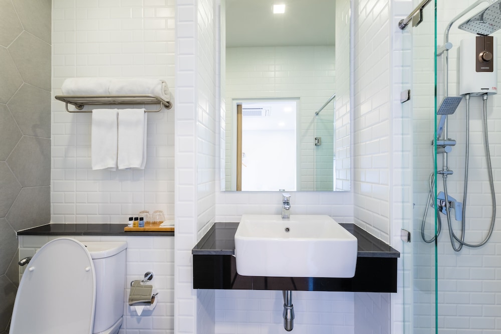 Triple Room, 1 Bedroom - Photo 6