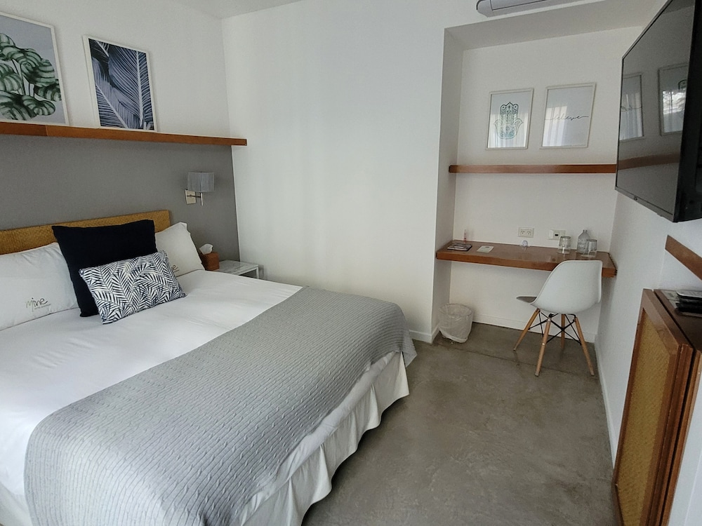 Classic Room, 1 Queen Bed photo 1