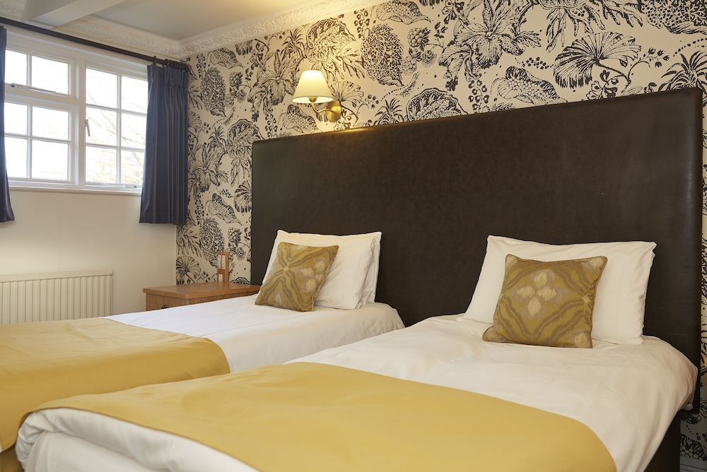 Twin Room - Photo 1