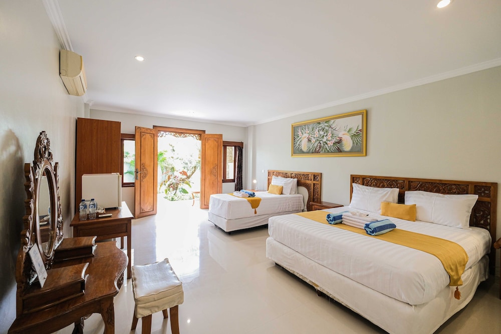 Deluxe Triple Room, Garden View
