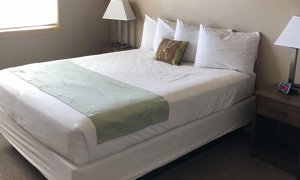 Deluxe Suite, 2 Bedrooms, Non Smoking, Patio photo 2