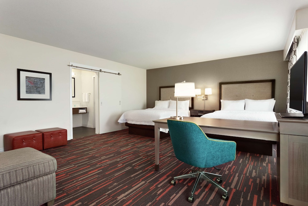 Studio Suite, 2 Queen Beds, Non Smoking, Refrigerator & Microwave (Wet Bar) photo 2
