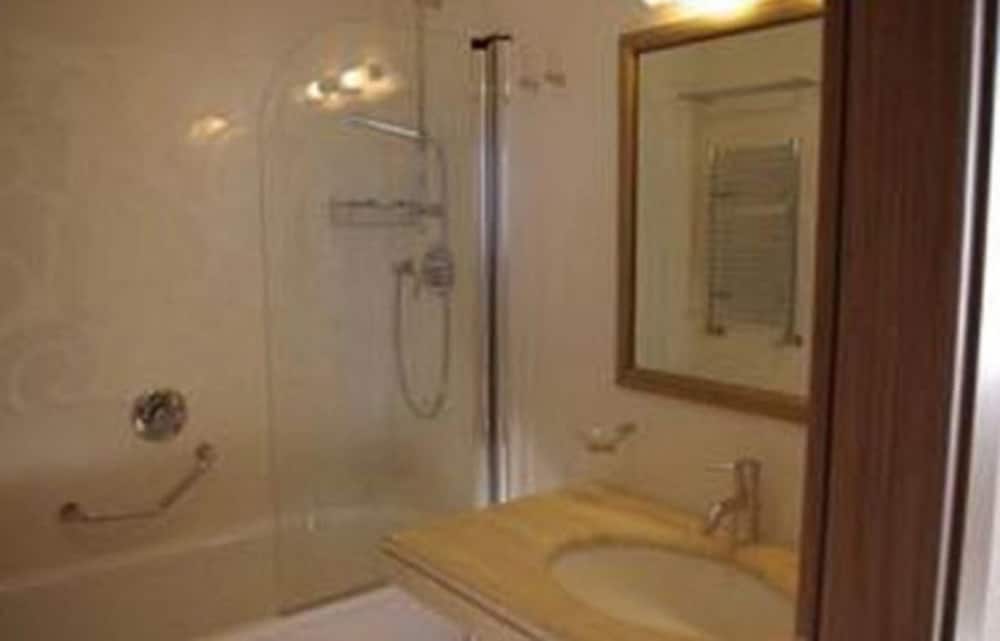 Standard Double Room, 1 Double Bed photo 2