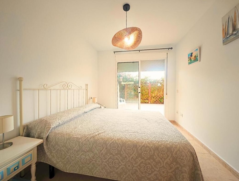 Charmante Miami Platja Wohnung mit Gartenblick, Foto 23