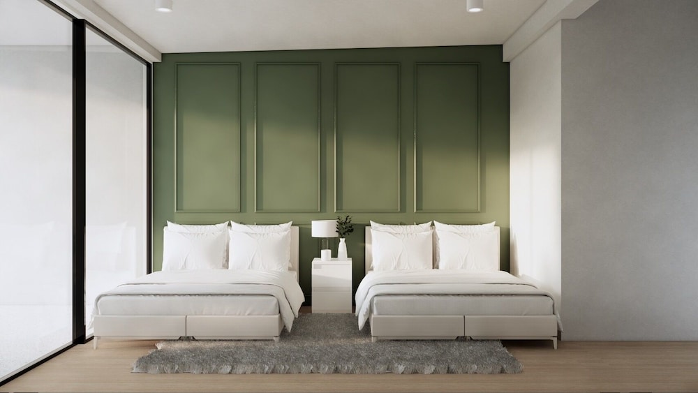 Family Room with Balcony photo 1