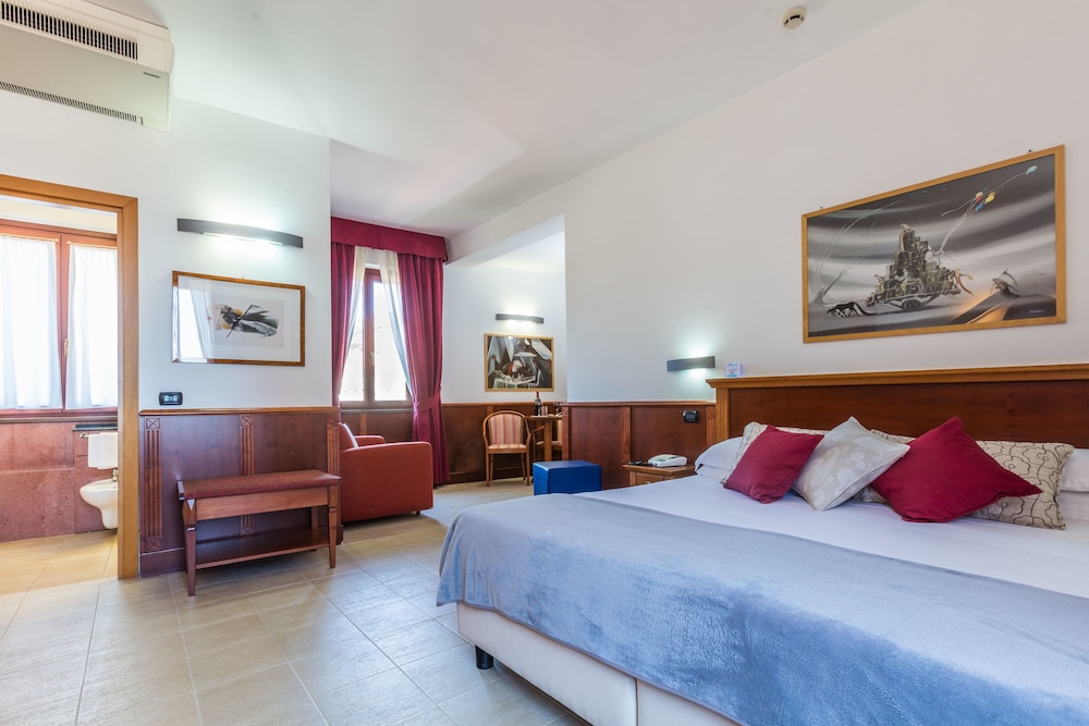 Triple Room photo 2