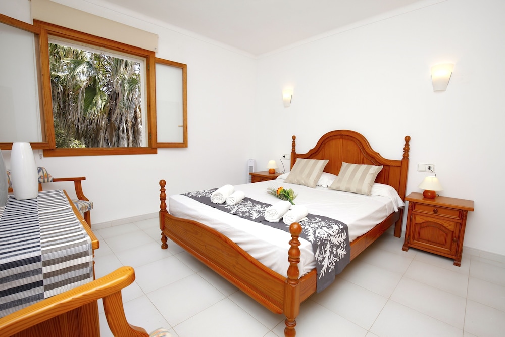 Apartment, 4 Bedrooms, Terrace, Sea View photo 2