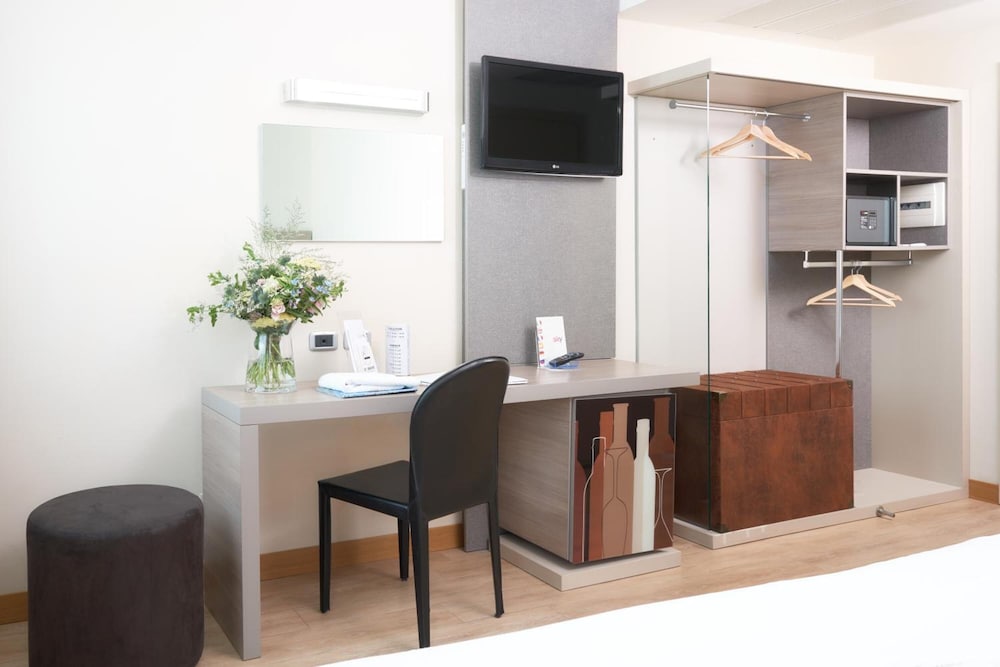 Superior Single Room photo 3