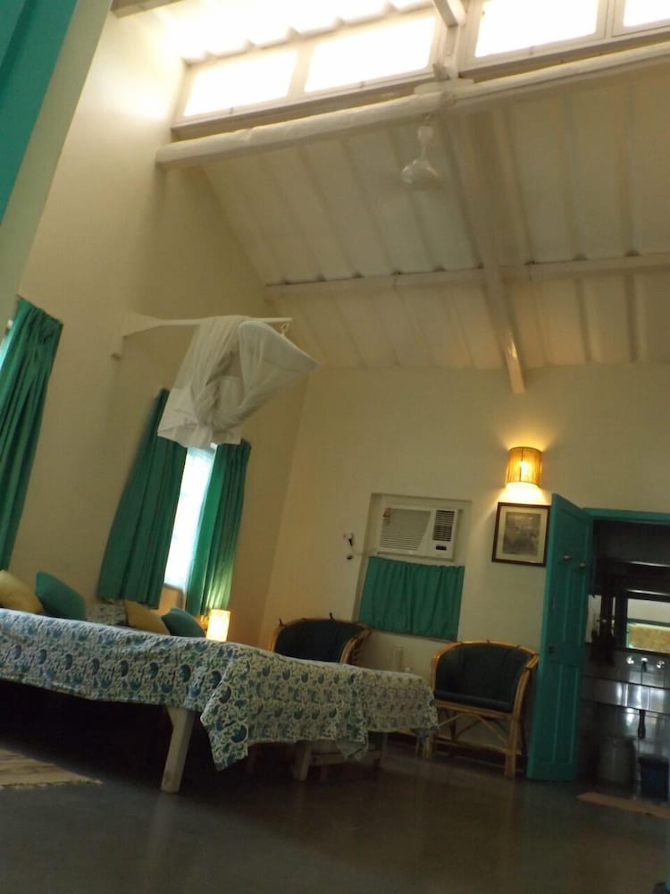 Sea-facing Cottage 5